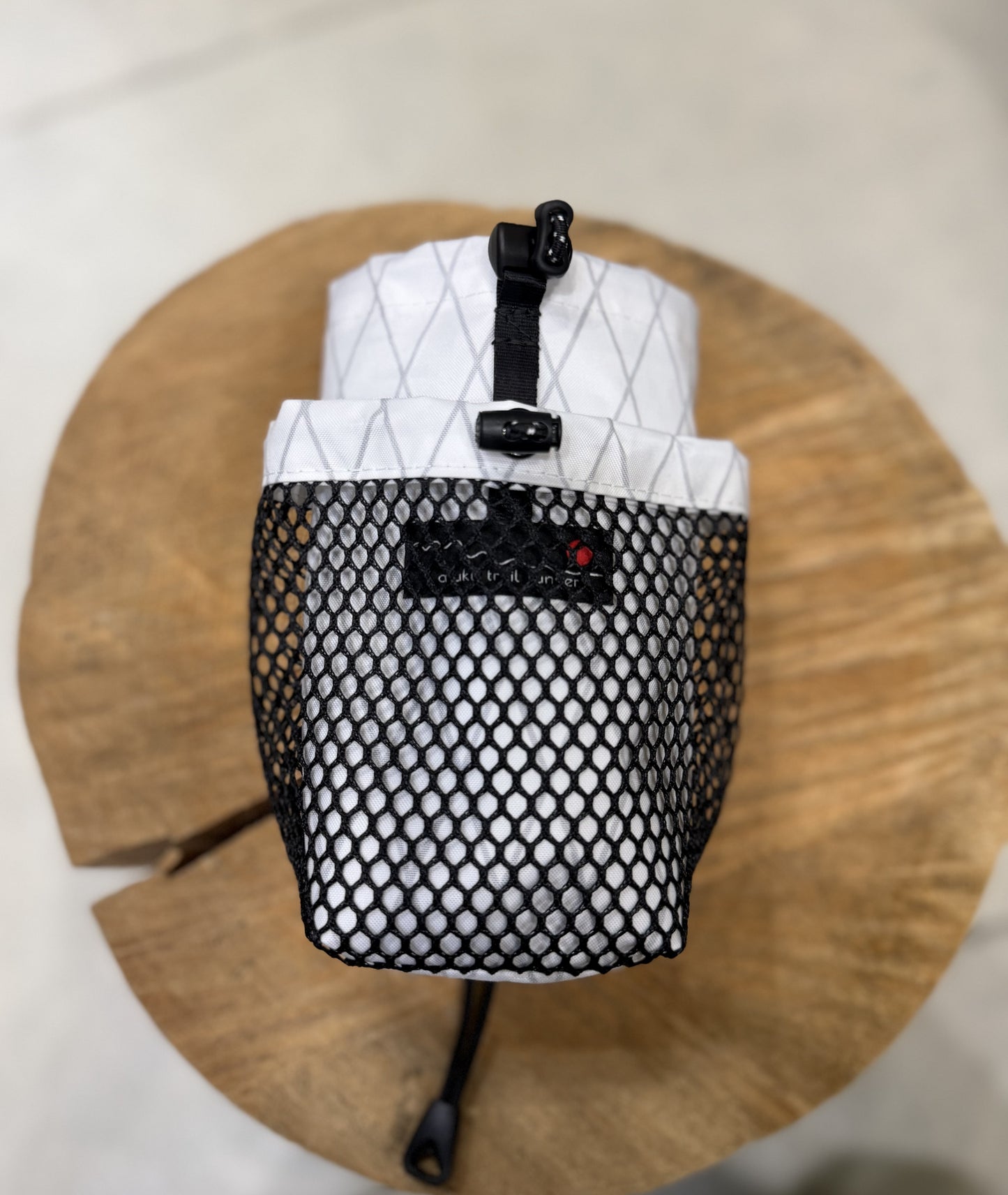 Bottle holder SLIM（メッシュポケット付きボトルホルダー／スリム）【aruku trail runner】