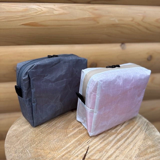 Midi Pouch／DCF（DCF素材の軽量・自立ポーチ）【Shelt】