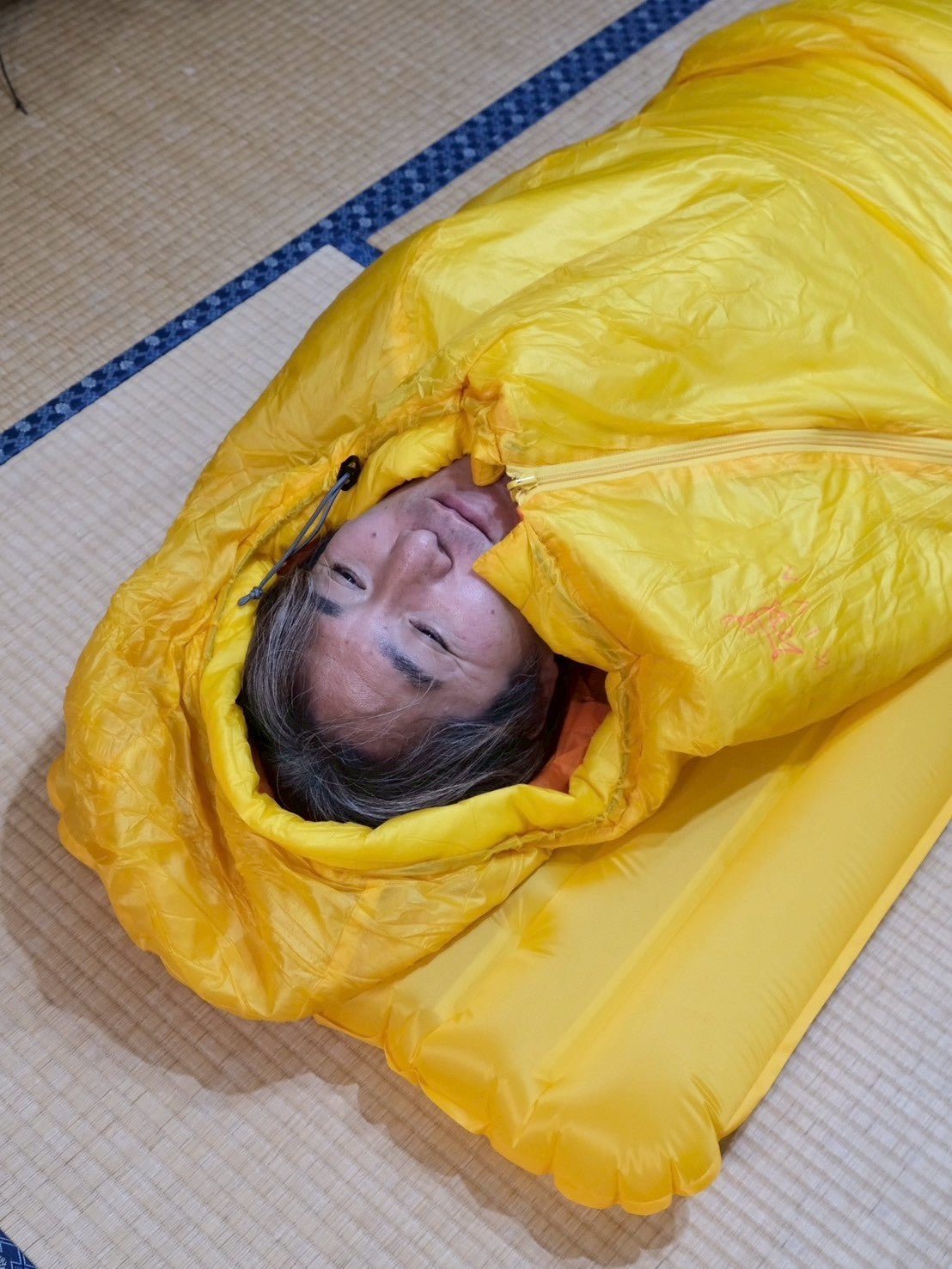 Adventurer 100 Sleeping Bag（水濡れに強い‼化繊綿シュラフ）【KIVA OUTDOORS】