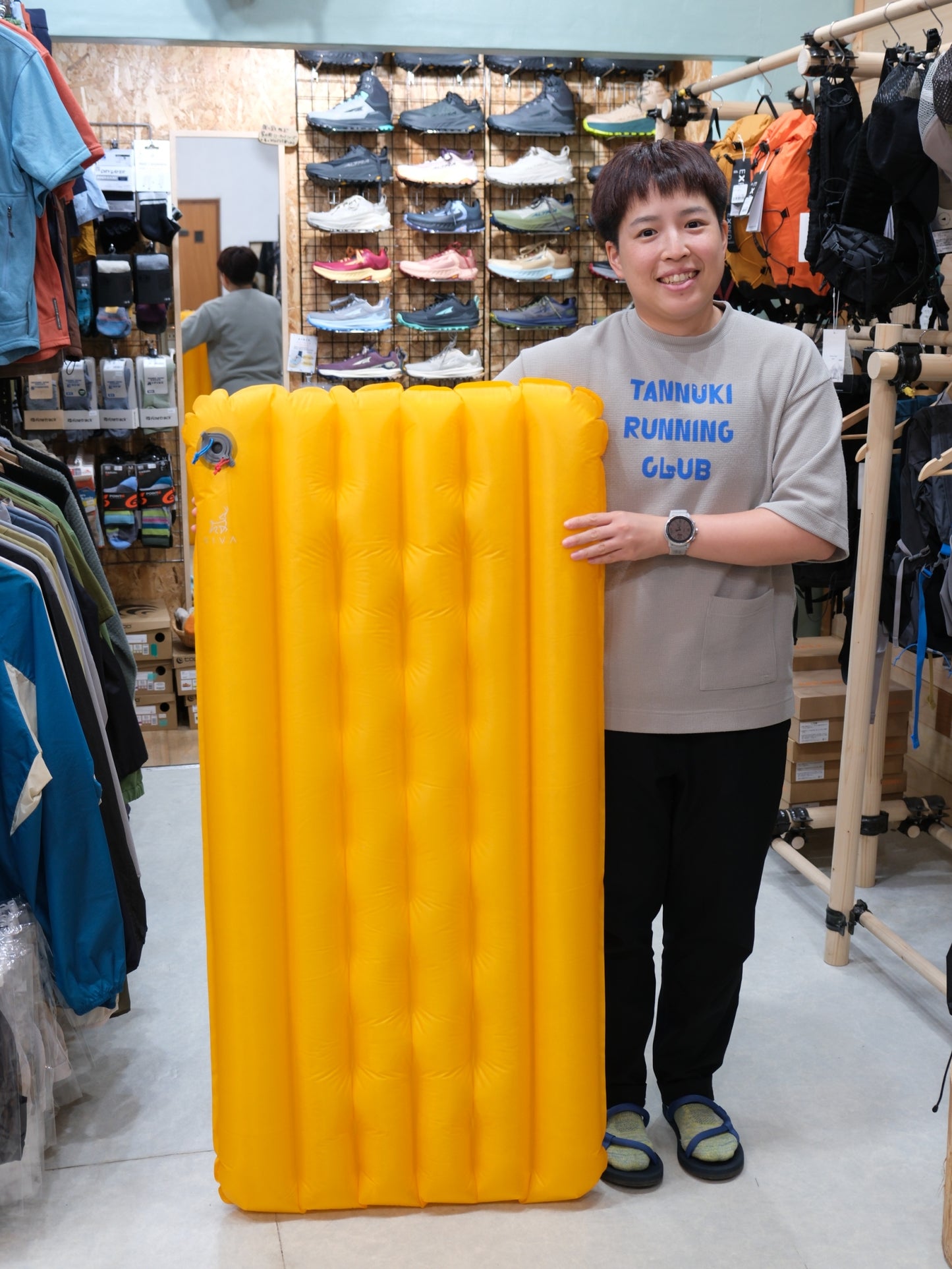 Insulated Venture Rec Wide Short（ショートサイズ/コスパ最強‼R値4.0の3シーズン対応エアマット）【KIVA OUTDOORS】