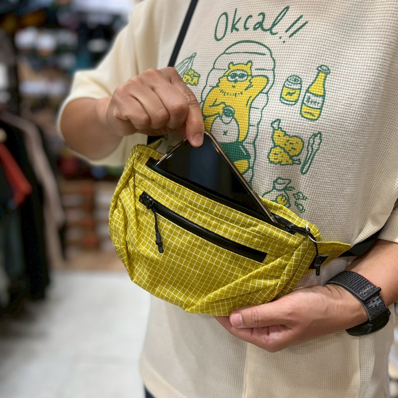 Grid Fanny （身の回り品がしっかり入る／コンパクトなウエストバッグ