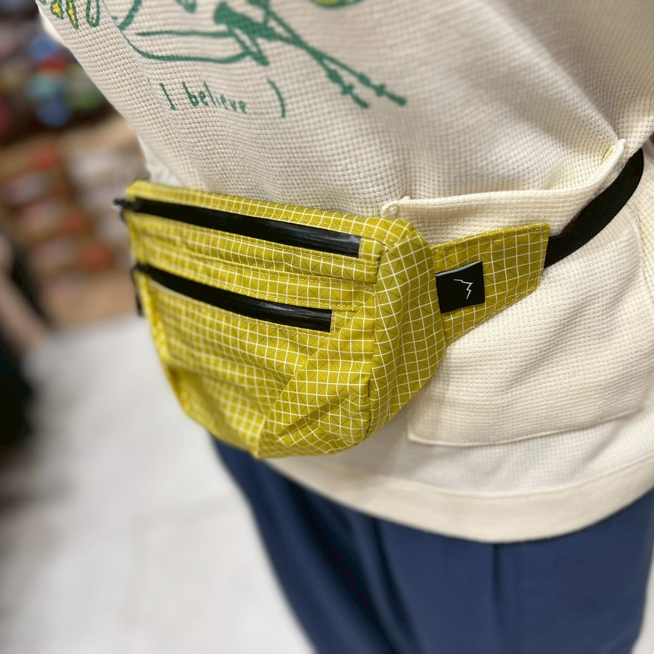 Grid Fanny （身の回り品がしっかり入る／コンパクトなウエストバッグ