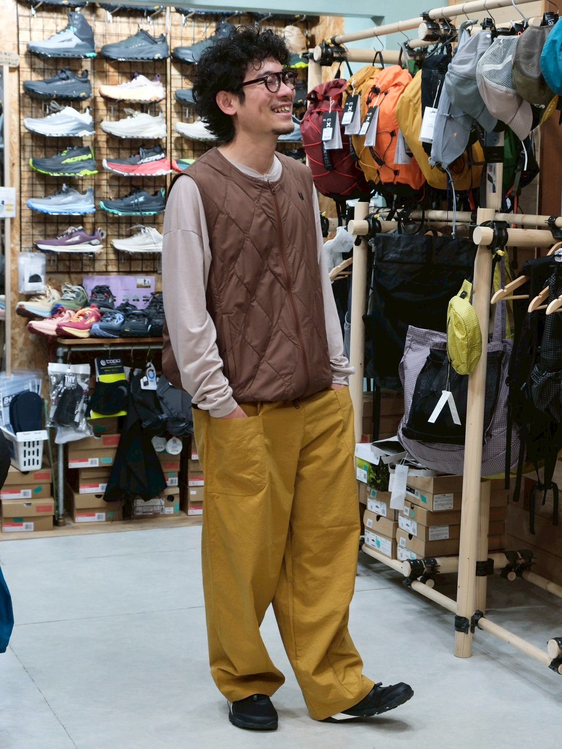 ヴィンテージナイロンのカーブパンツ【AXESQUIN ELEMENTS】 – SANKAKU