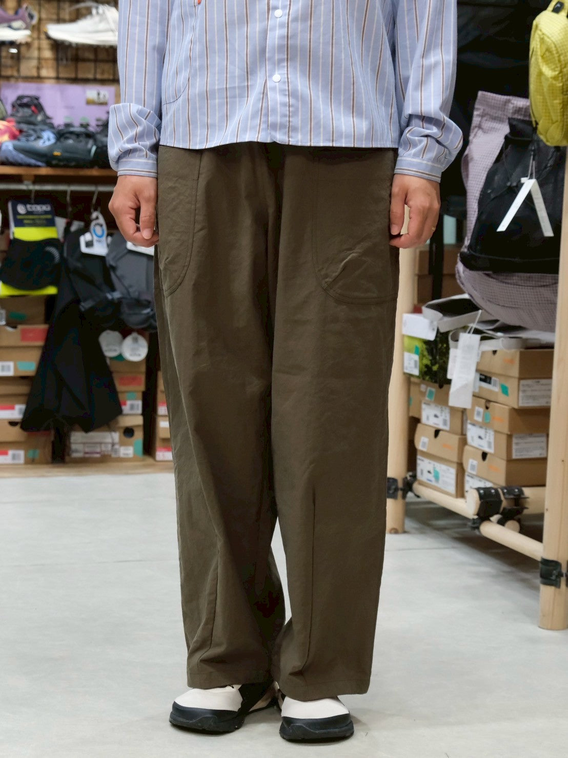 ヴィンテージナイロンのカーブパンツ【AXESQUIN ELEMENTS】