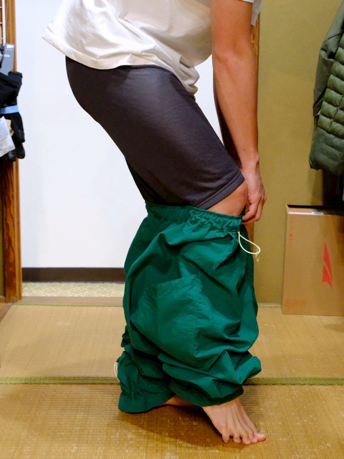 TAKIASEZOKU オクタハーフパンツ（膝の引っ掛かりが気にならない防寒用タイツ）【SANKAKU STAND × 凌】