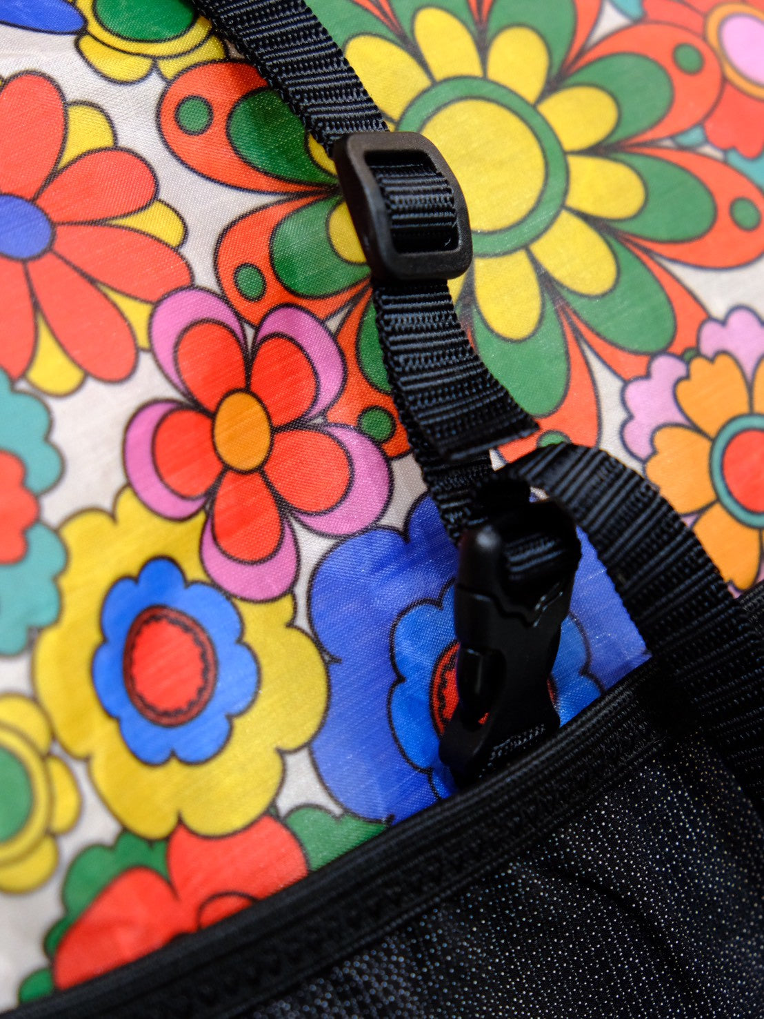 PRINTED DYNEEMA 20L CURVE FRAMELESS（防水／軽量／耐久性◎／ダイニーマフレームレスバックパック）【LiteAF】