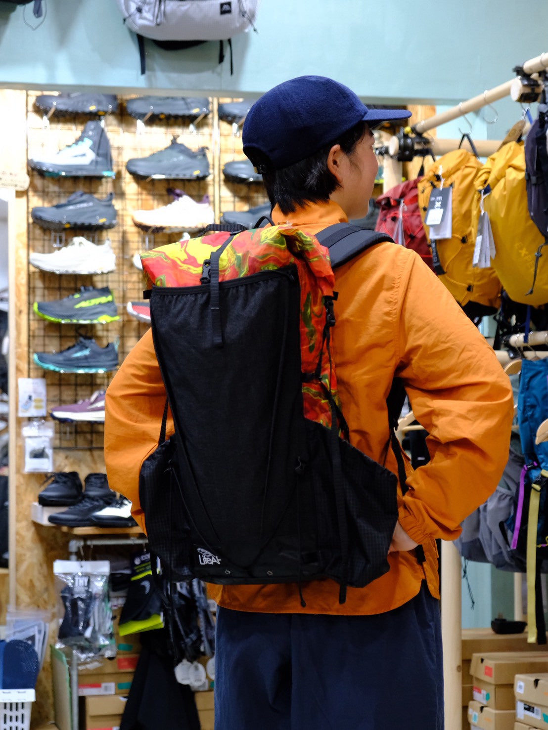 PRINTED DYNEEMA 20L CURVE FRAMELESS（防水／軽量／耐久性◎／ダイニーマフレームレスバックパック）【LiteAF】