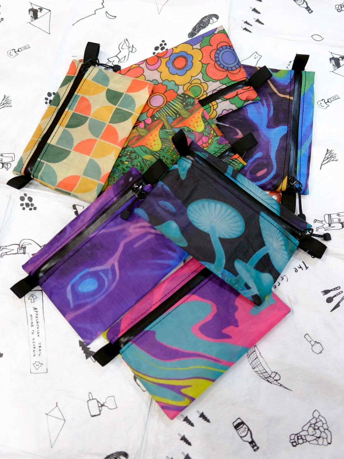 PRINTED ZIPPER POUCHES AKA HIKER WALLETS（防水／ミニポーチ）【LiteAF】