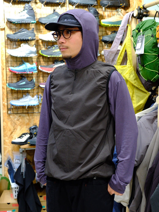 ORBIT WINTER VEST（前面内側にオクタ・肌離れの良いシェル素材のベスト）【STATIC】