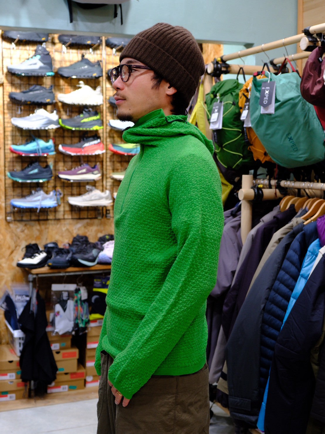 WUNDERWEAR シームレスハーフジップフーディー（メリノ70％ / ポリ30％のバラクラバフード付きウェア）【BRING】