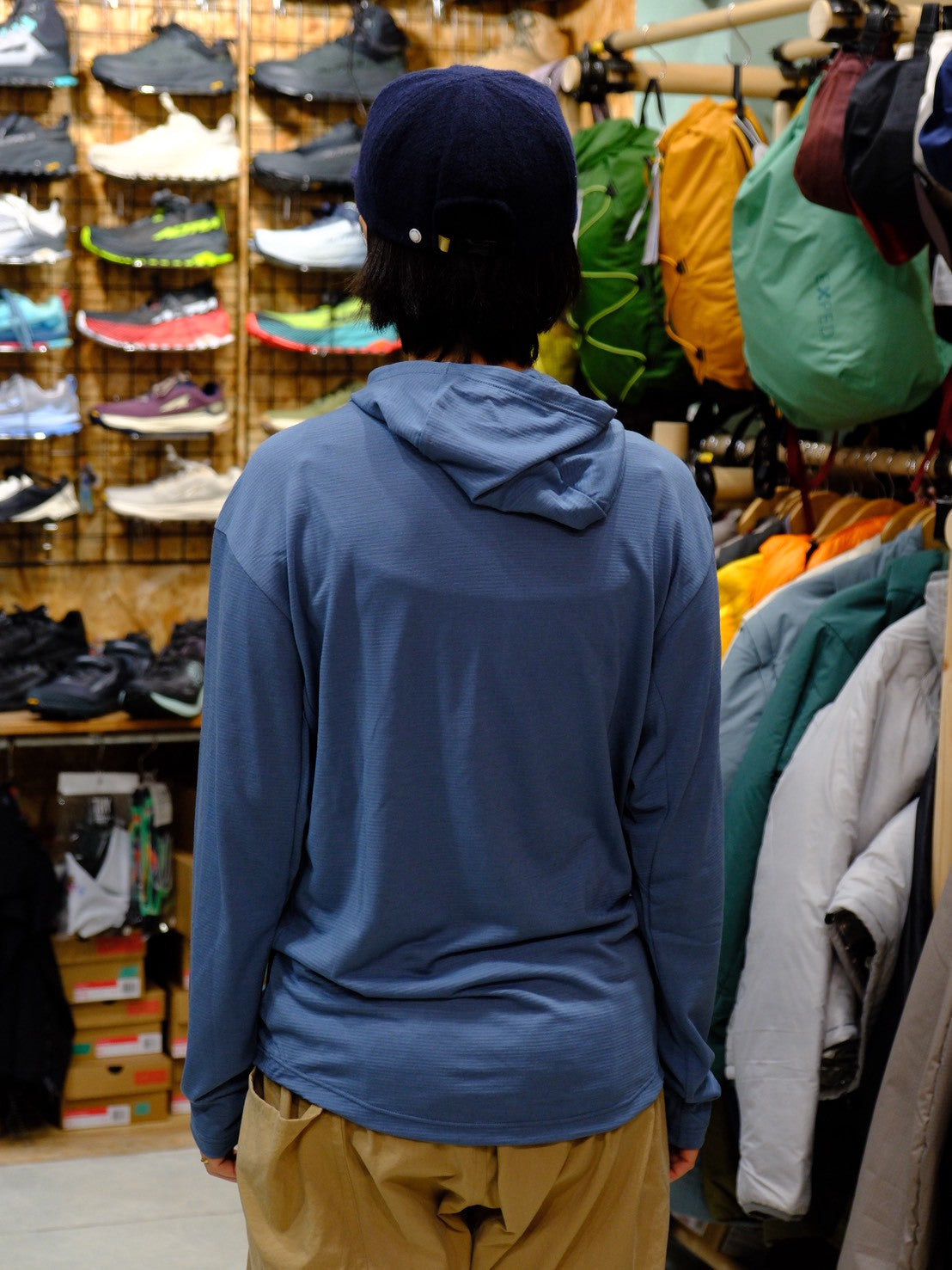 ALL ELEVATION HOODY（メリノウール×ポリエステル／フーディ）【STATIC】