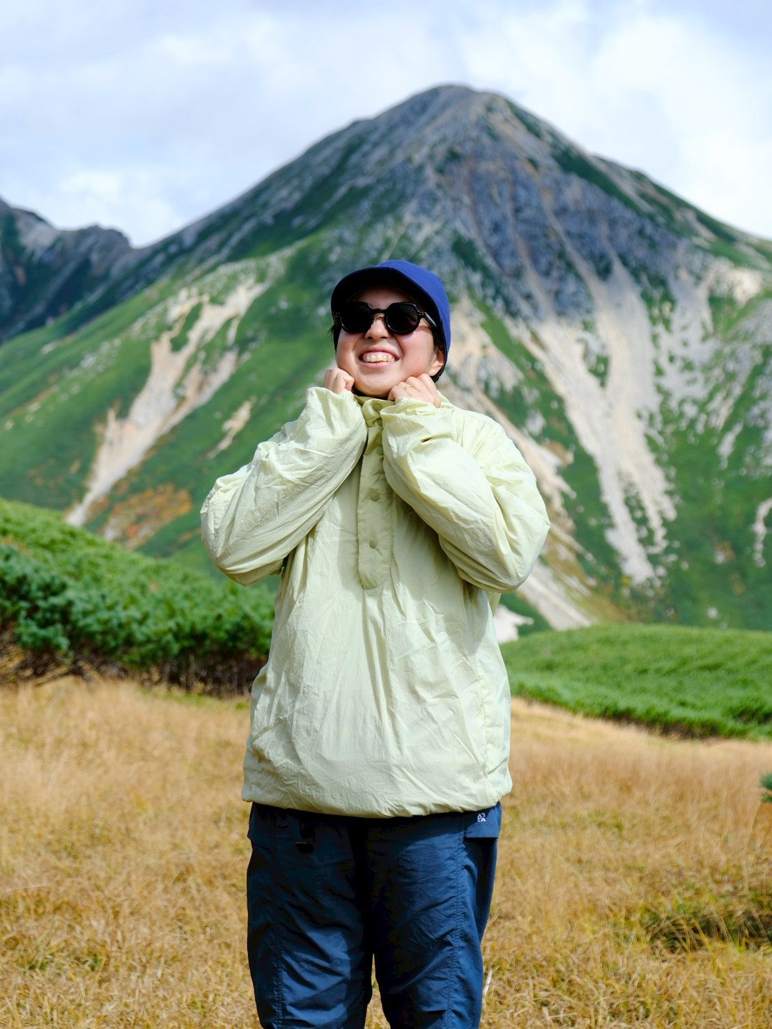 WOW！Jacket【SANKAKU STAND × AXESQUIN】