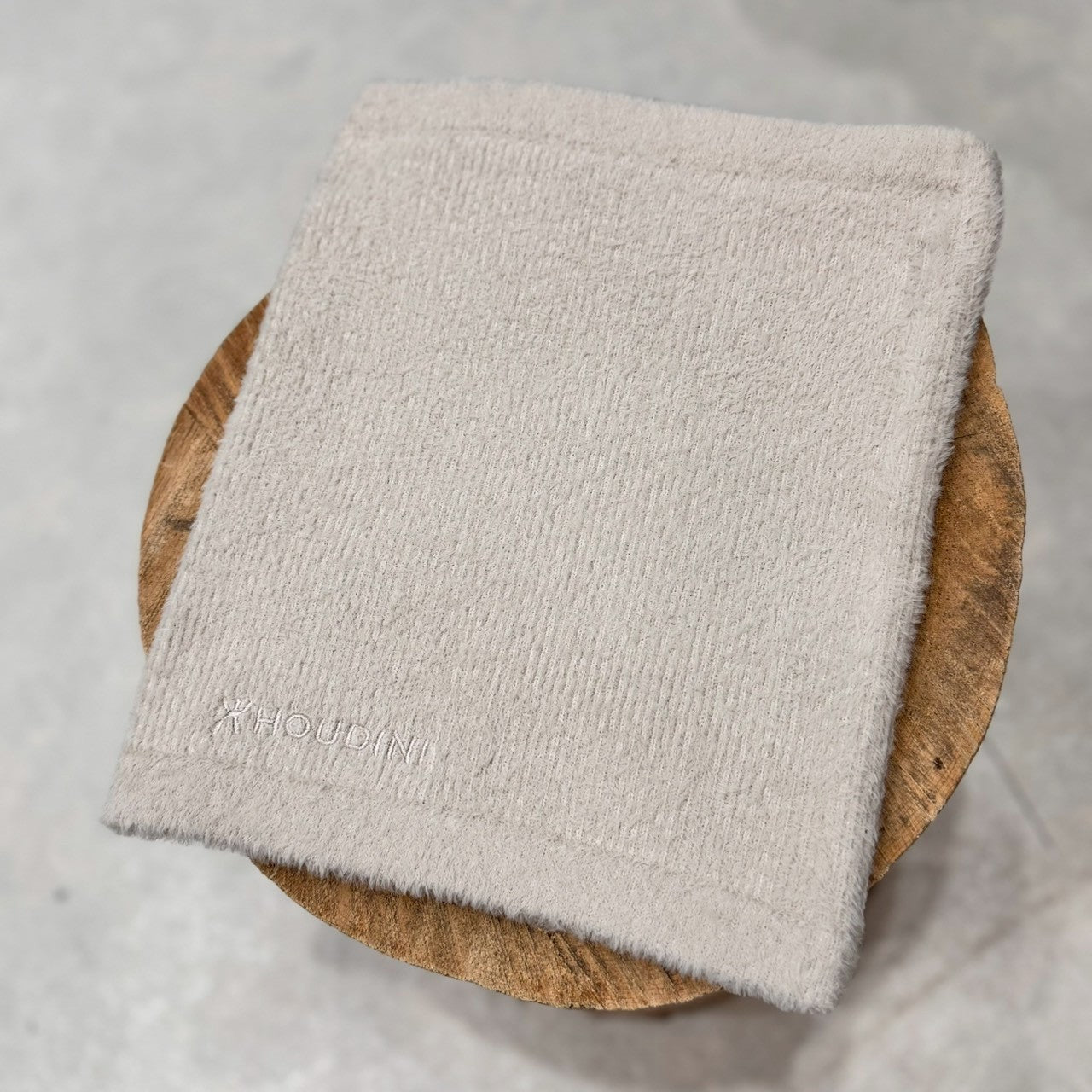 Lykan Neck Gaiter（蒸れにくい／ソフトな肌触りのネックゲイター）【HOUDINI】