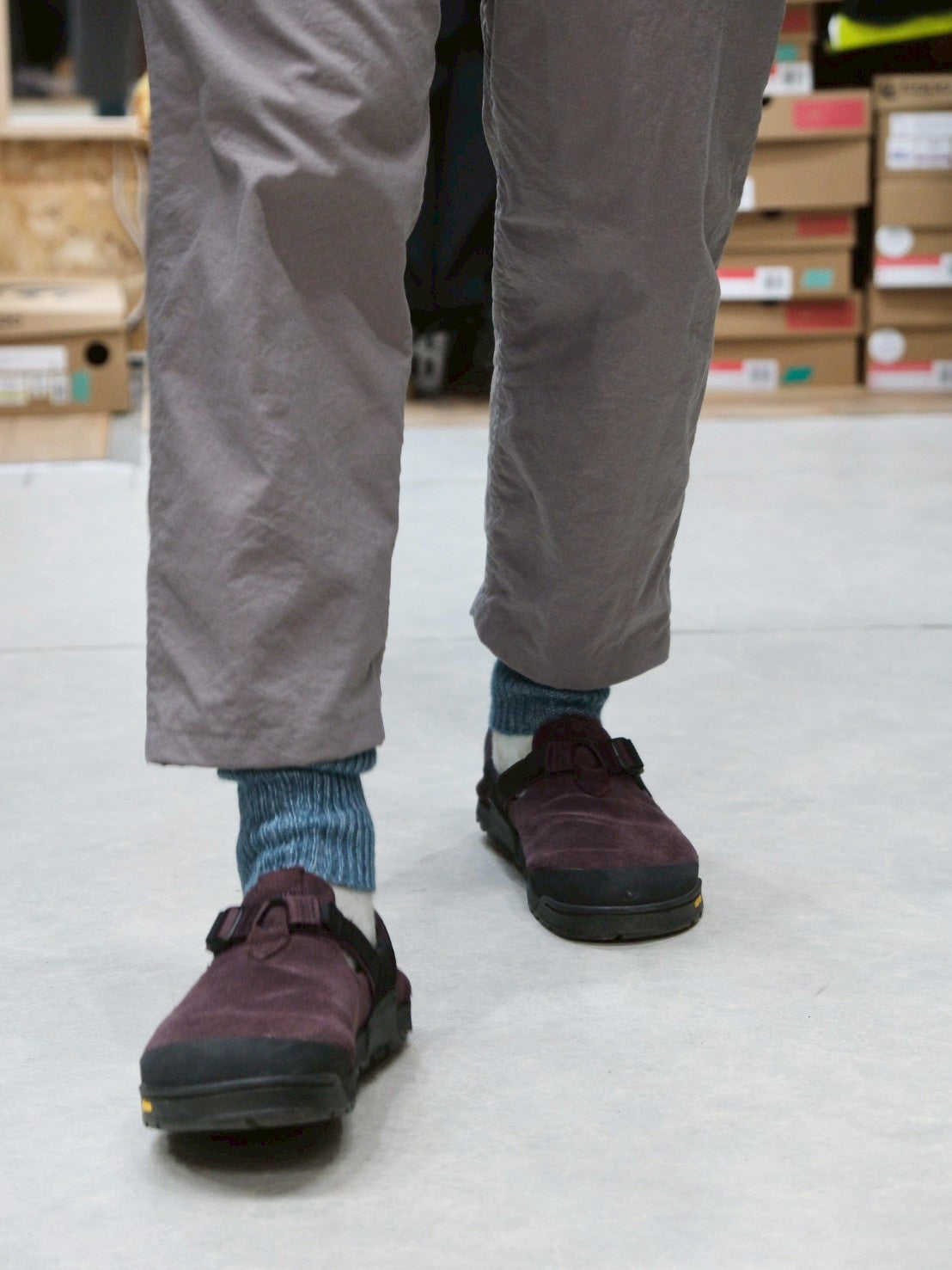 ROAR LEG WARMER【SANKAKU STAND】