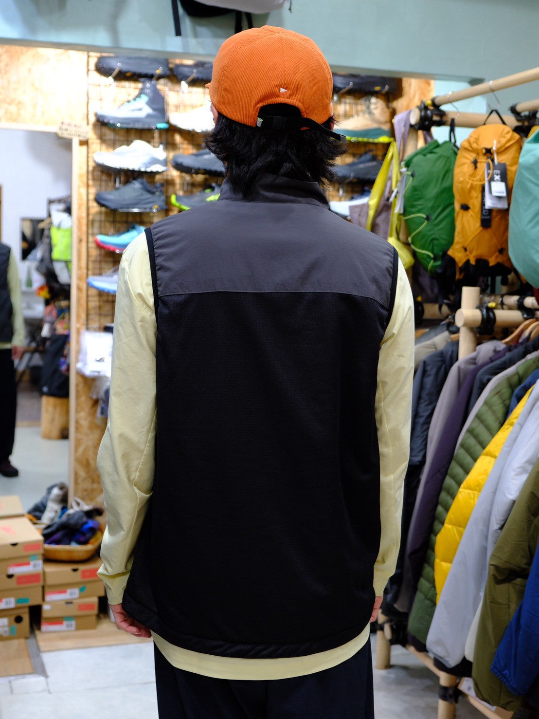 ADRIFT VEST WITH SHELL（オクタ＋シェル素材でアウター使用もできるベスト）【STATIC】