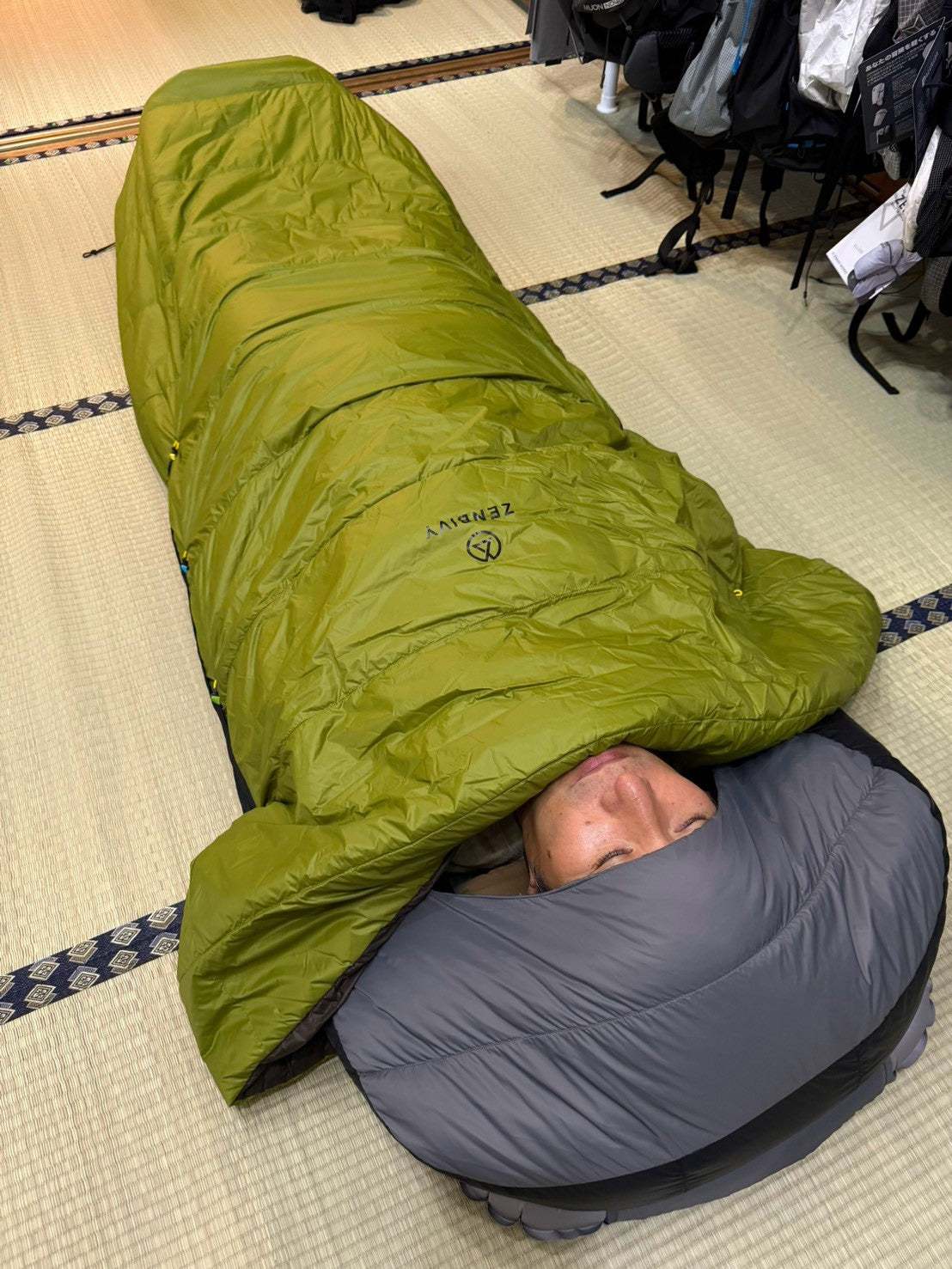 Light Quilt Synthetic＋ LIGHT SHEET Down（快適温度10℃/化繊キルト+ダウンフード付きシーツセット）【ZENBIVY】