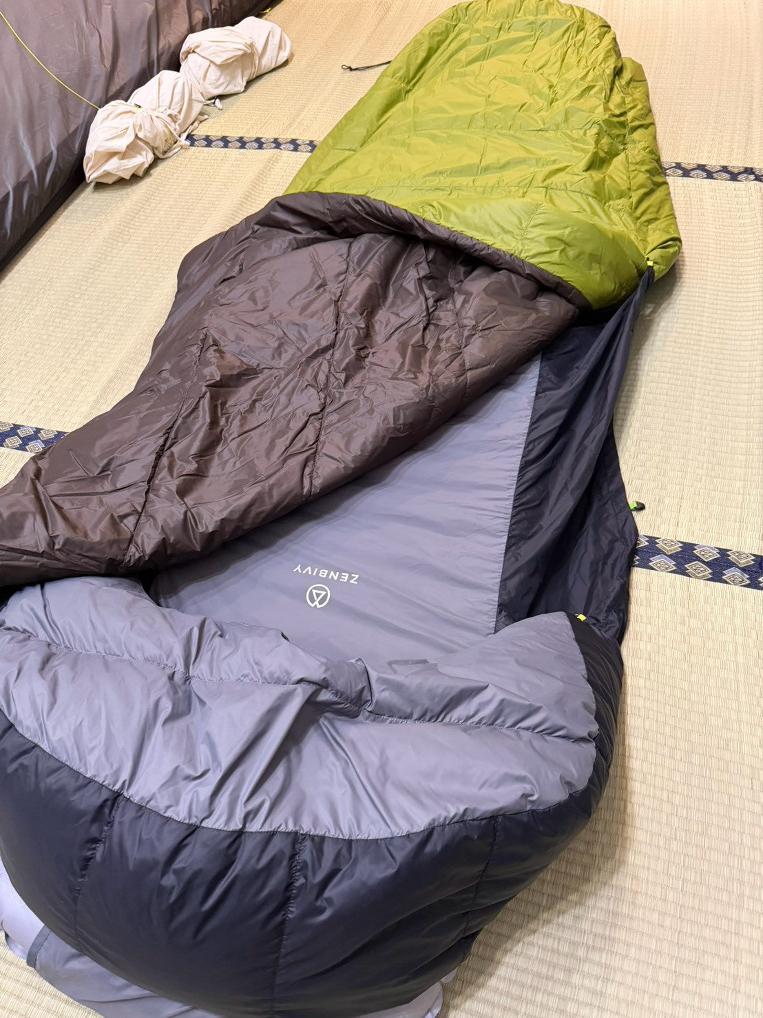 Light Quilt Synthetic＋ LIGHT SHEET Down（快適温度10℃/化繊キルト+ダウンフード付きシーツセット）【ZENBIVY】