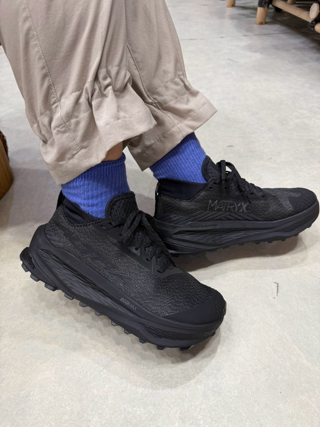 OLYMPUS 275 HILO W's（フィット感・耐久性◎／抜群のクッション性と安定感の1足）【ALTRA】