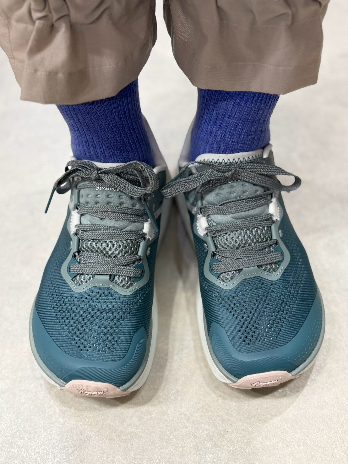 OLYMPUS 7 W's（軽量・クッション性・安定感）【ALTRA】