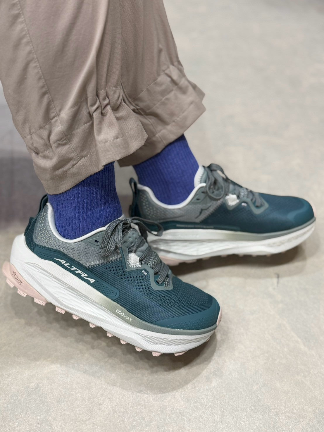OLYMPUS 7 W's（軽量・クッション性・安定感）【ALTRA】