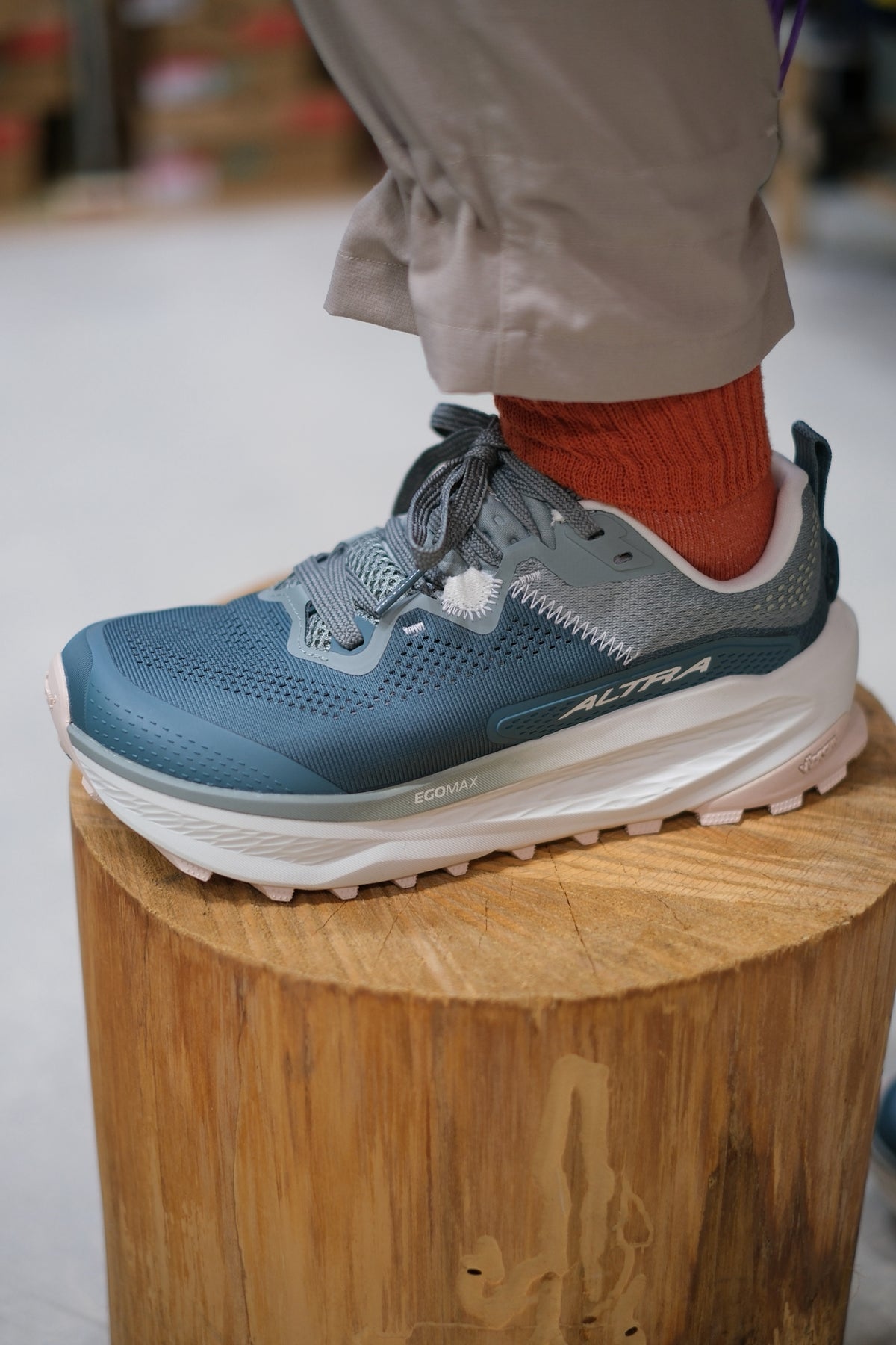OLYMPUS 7 W's（軽量・クッション性・安定感）【ALTRA】