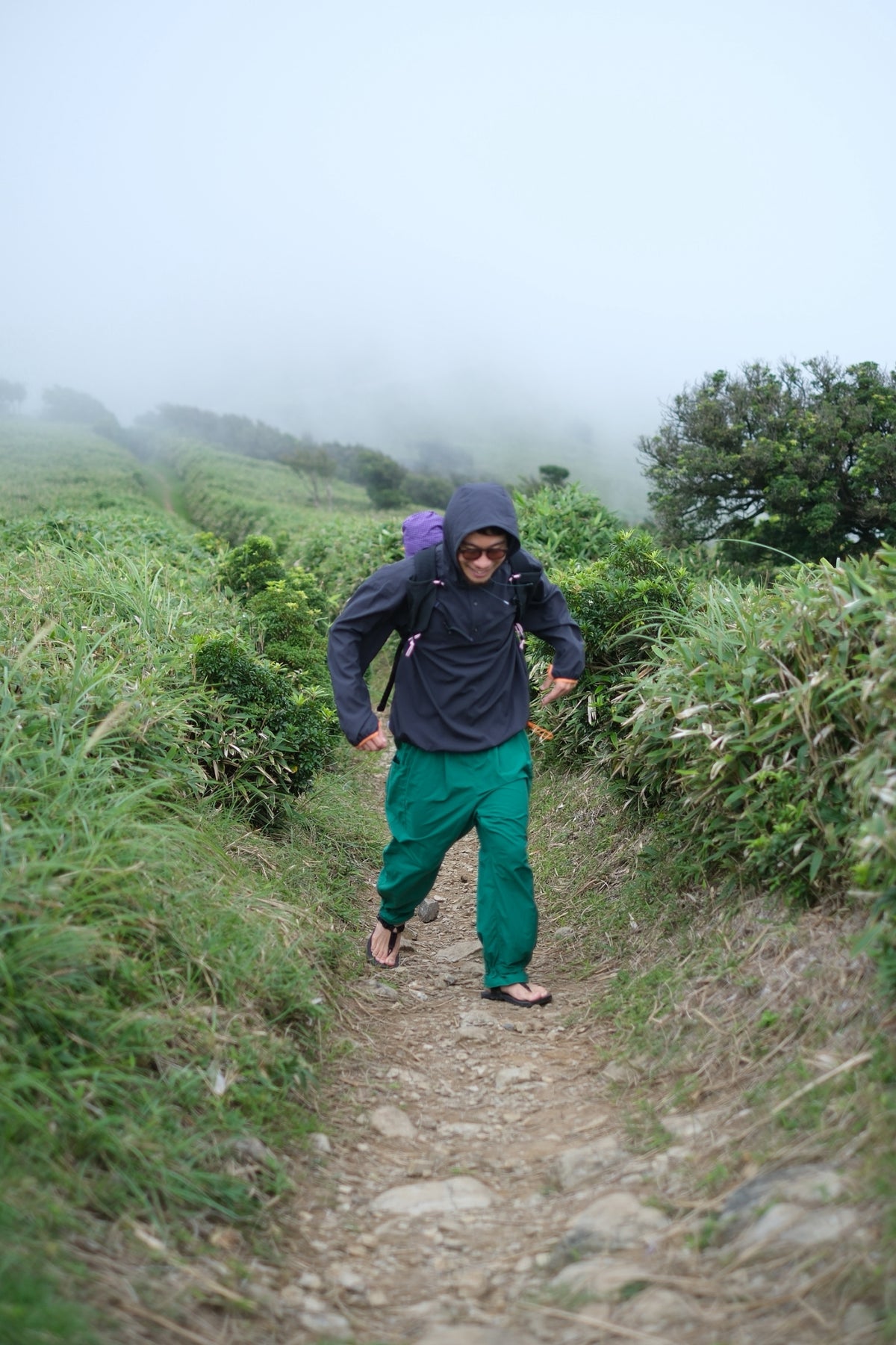 Tell Tell Light Hoody【SANKAKU STAND】