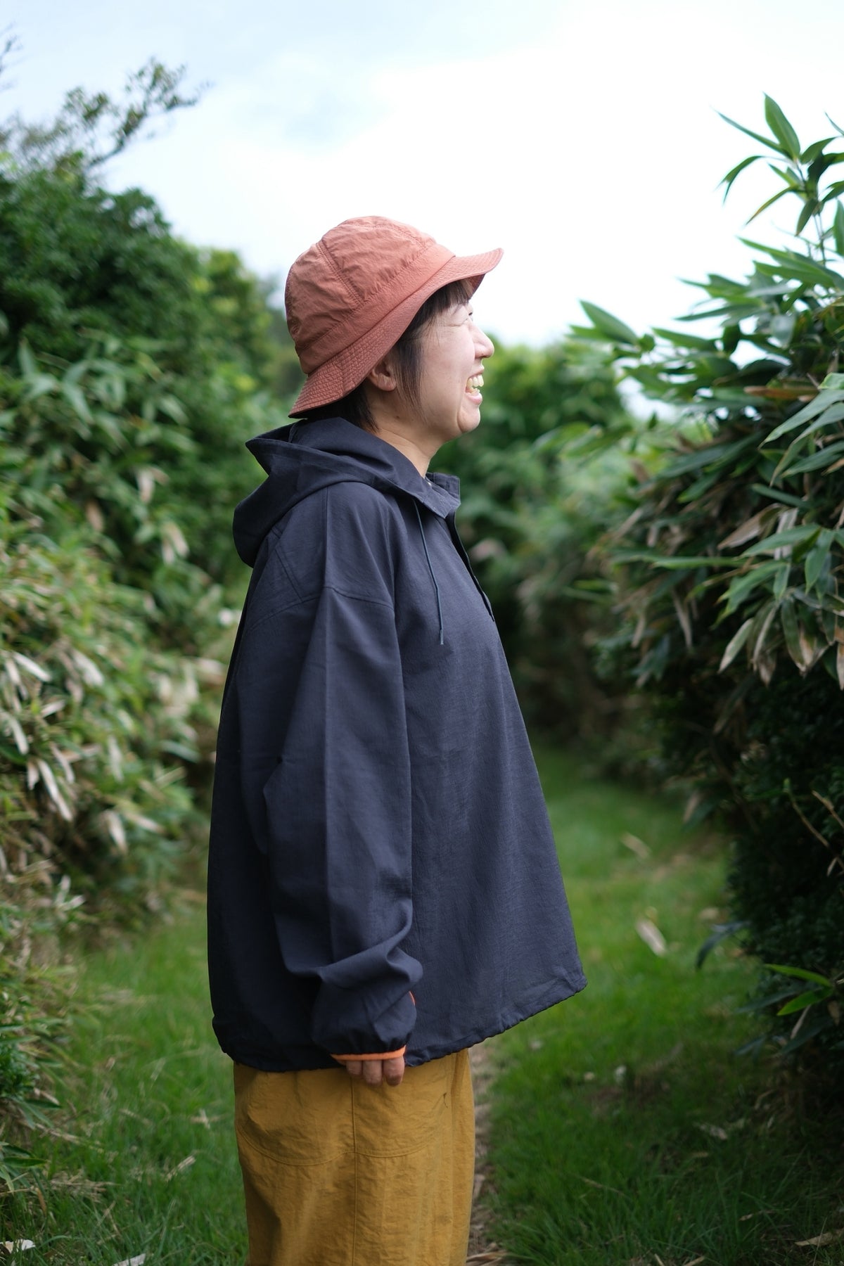 Tell Tell Light Hoody【SANKAKU STAND】