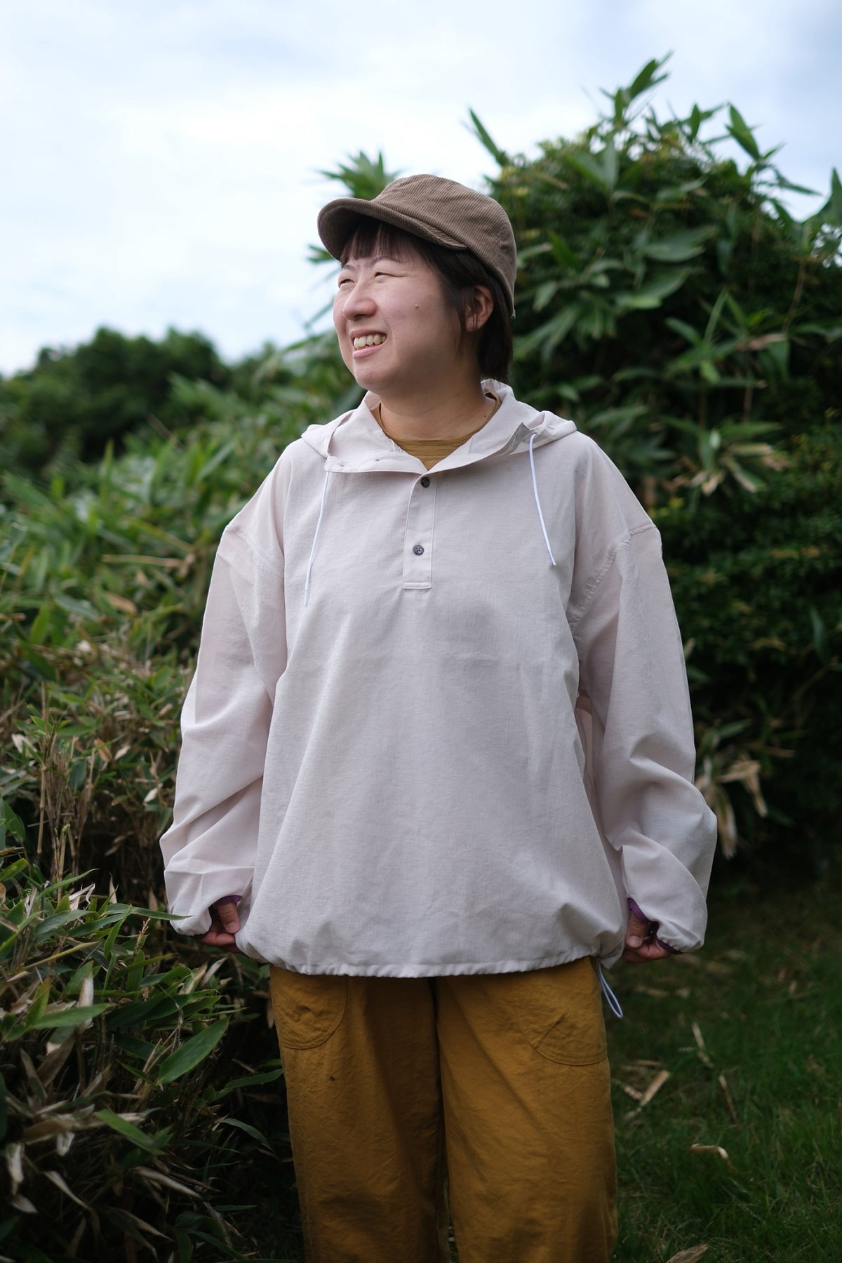 Tell Tell Light Hoody【SANKAKU STAND】