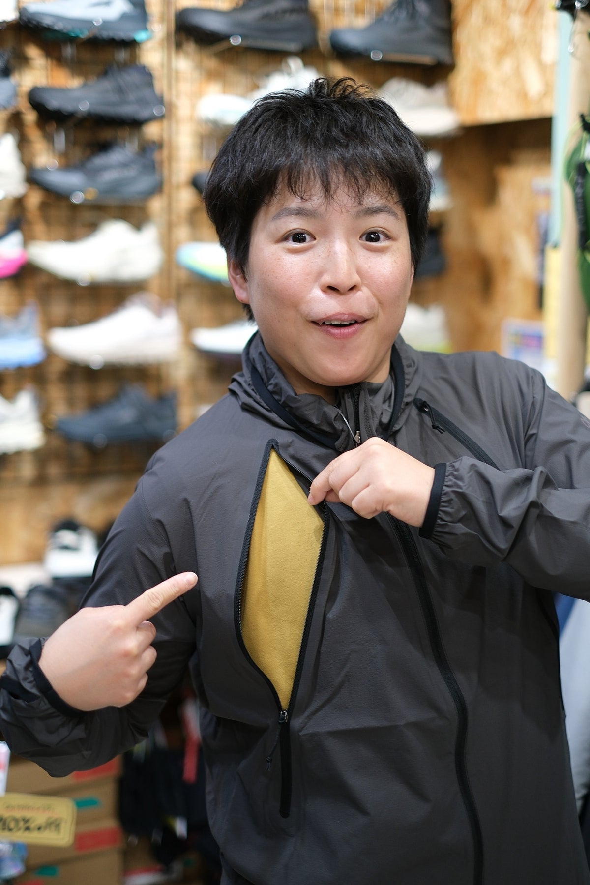 Wind River Pod Hoody Women's（バックパックの上から背負えるフーディ） 【Teton Bros.】