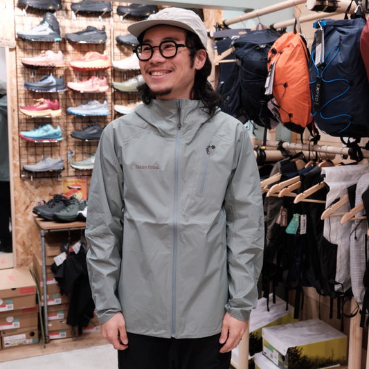 Feather Rain Jacket（高耐摩耗性・軽量・Unisex）【Teton Bros.】