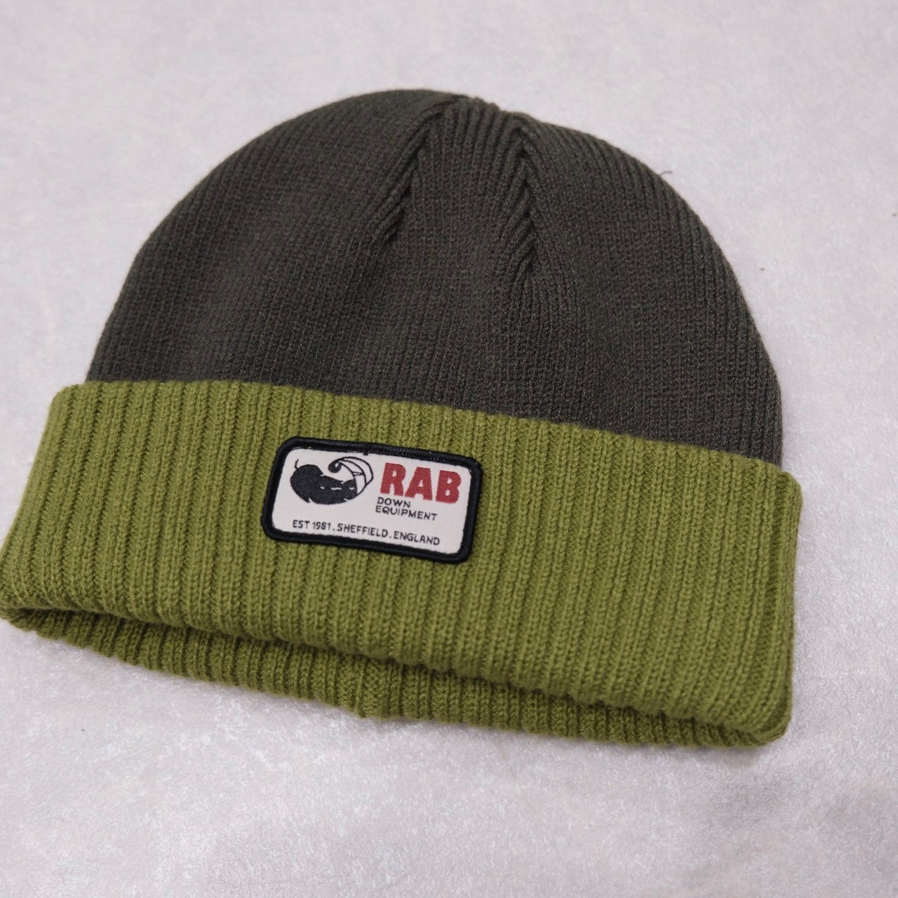 Essential Beanie（ポリエステル100％）【Rab】