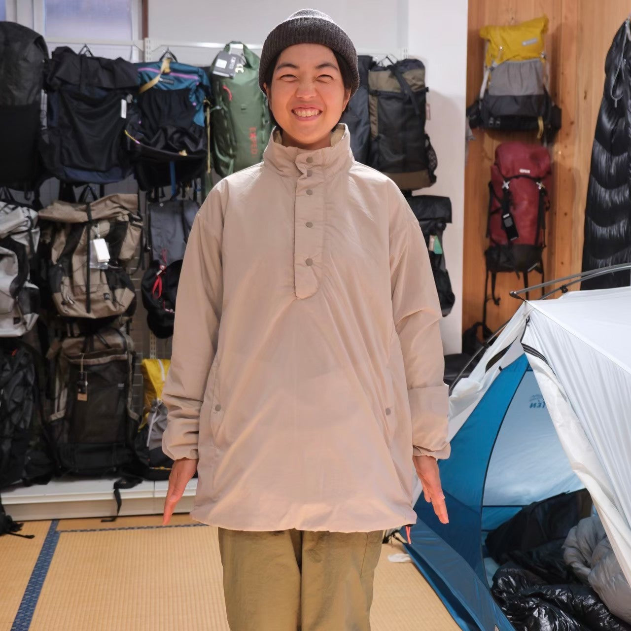 WOW！ Jacket【SANKAKU STAND】