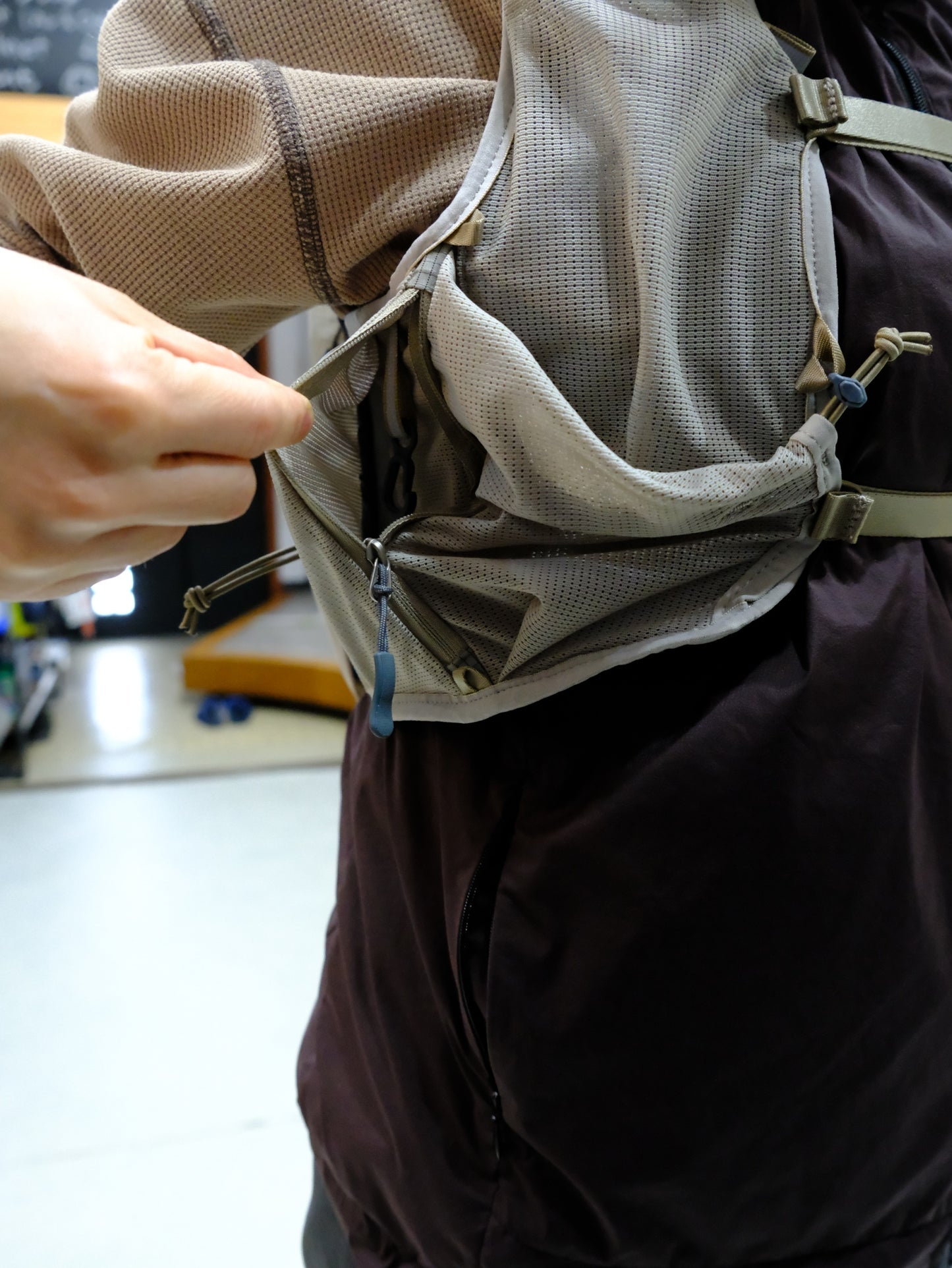 RUSH 11R 2026春モデル（12L/日帰り登山やアタックザックにも便利）【PAAGO WORKS】