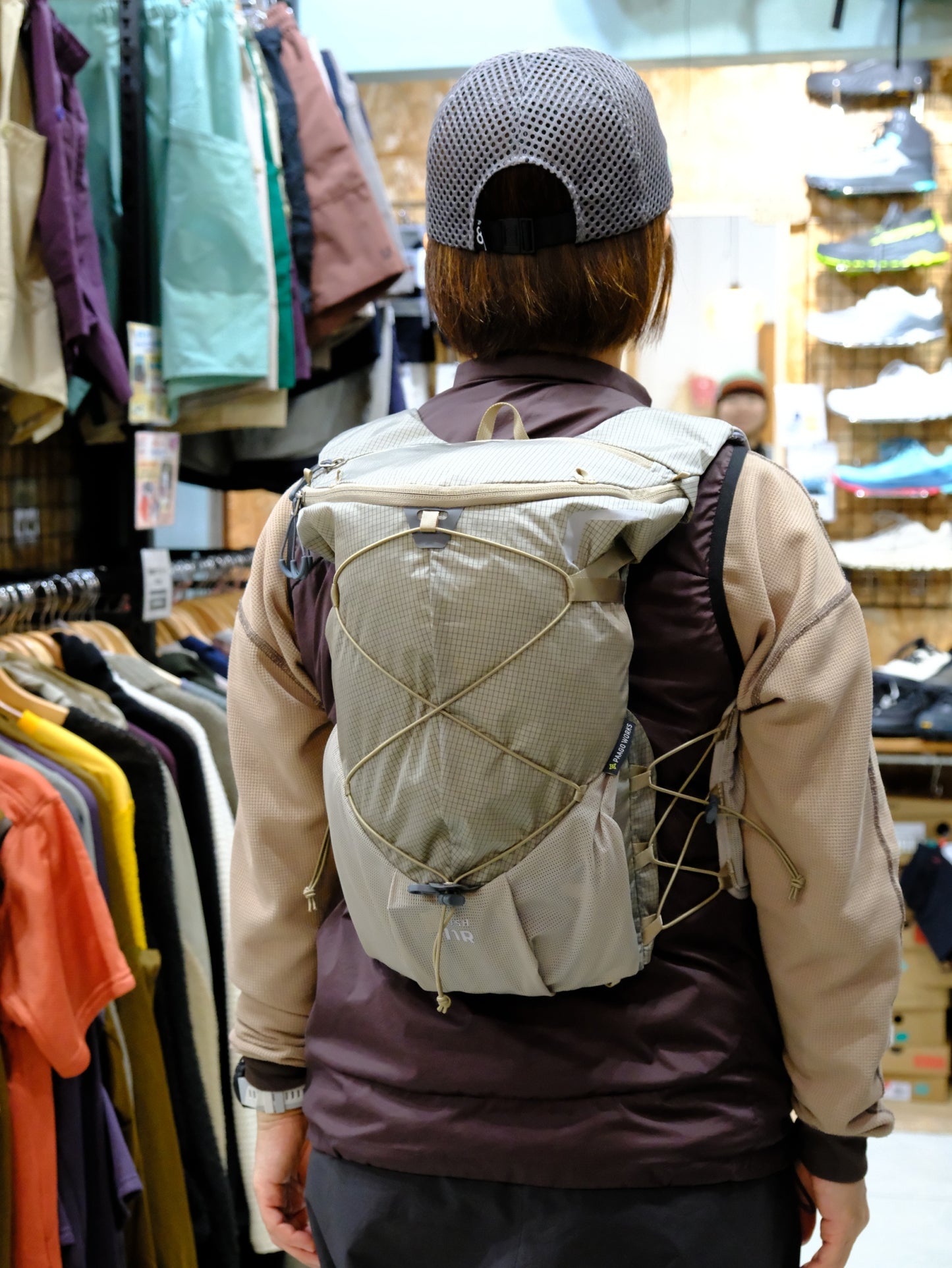 RUSH 11R 2026春モデル（12L/日帰り登山やアタックザックにも便利）【PAAGO WORKS】