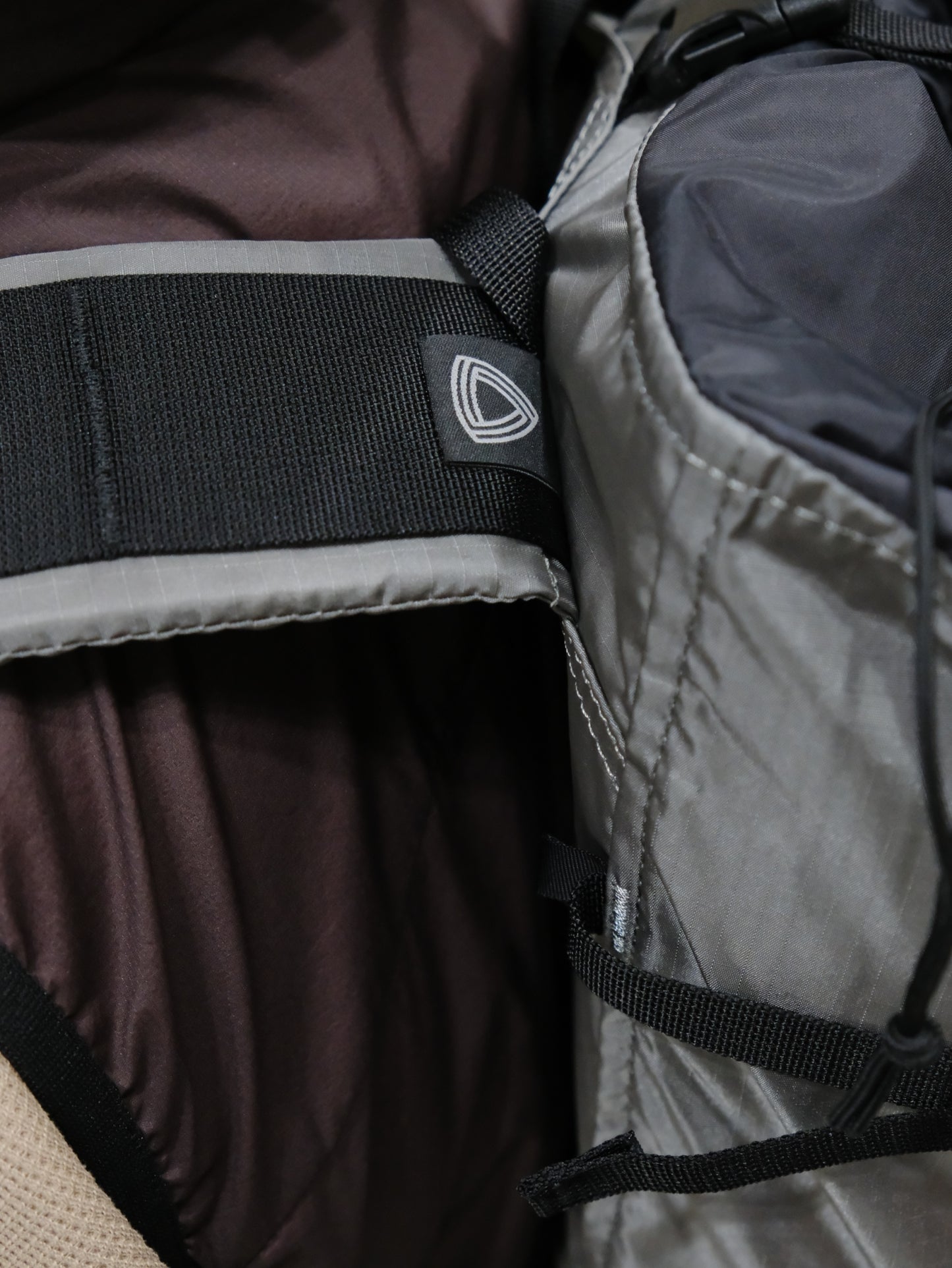 FAB（25L/390g/日帰り・山小屋泊/シンプルだけど背負い心地が良いバックパック）【TRAIL BUM】