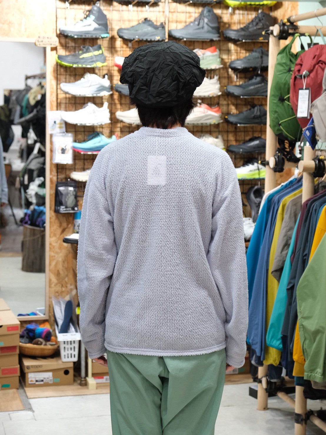 Double Side Cardigan（前後2WAY／背中だけ開放できる/アルファのカーディガン）【ULSUS】