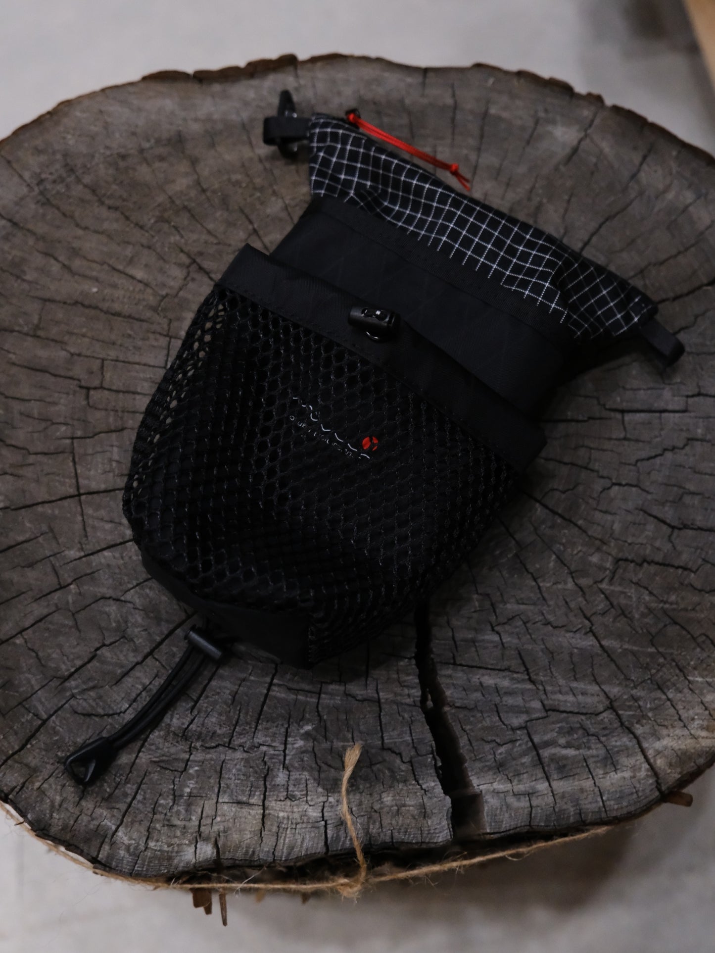 Bottle holder LT（ジッパー付きマルチホルダー）【aruku trail runner】