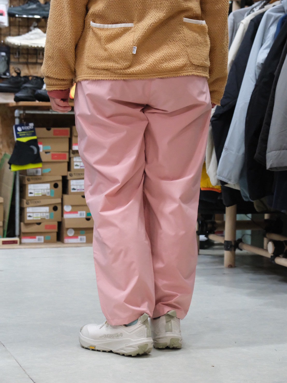 MOUNTAIN HIKE PANTS（楽にカッコよく履けるワイドパンツ）【BAMBOO