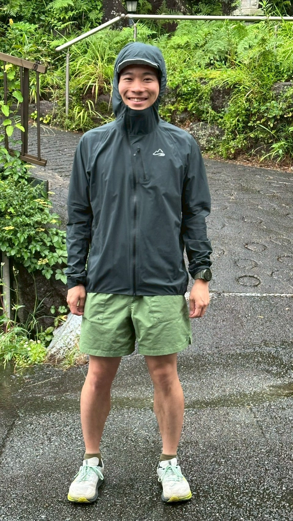 UP-SWING Rain Hoody（トレランザックの上から着れる軽量レインジャケット）【milestone】