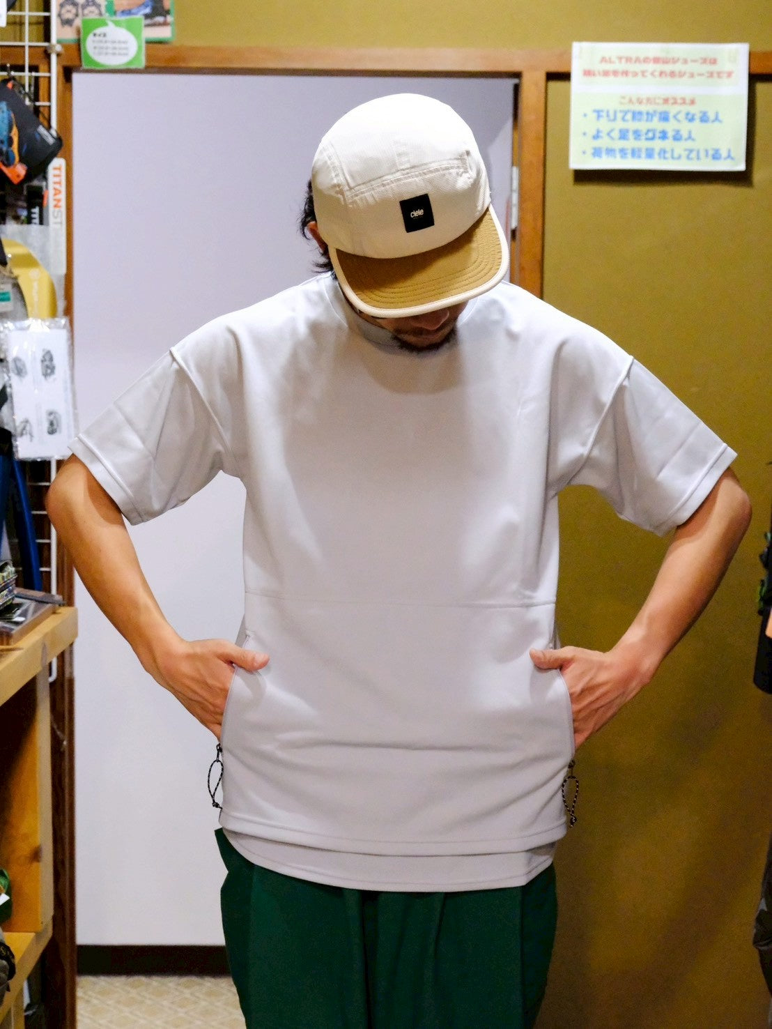 Haramaki SS Tee（汗をかくとお腹が冷えてしまう方におすすめ/腹巻付きウールT）【AXESQUIN】