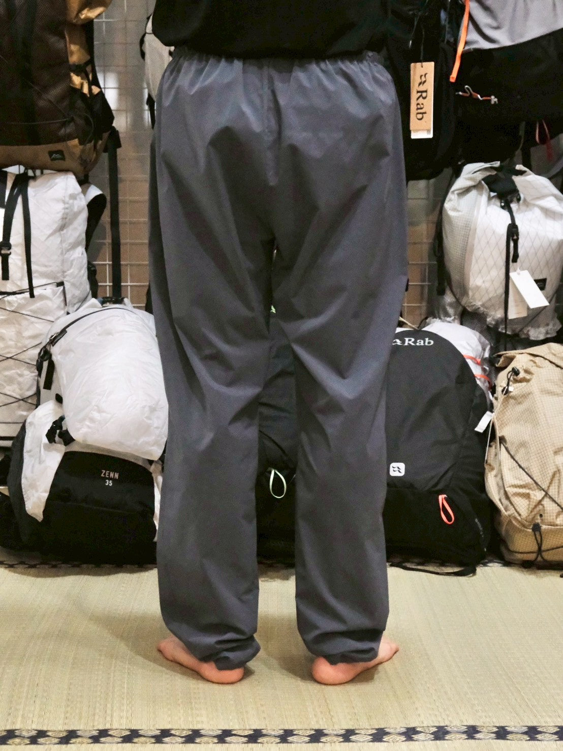 Ms Pace Light Pants【HOUDINI】