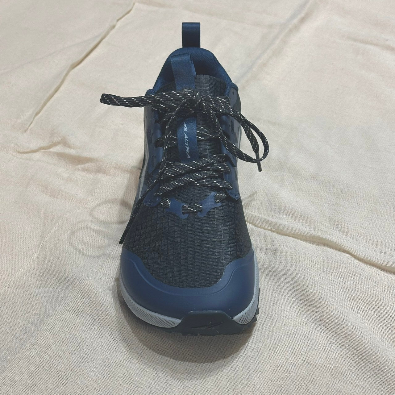 LONE PEAK 8 M's（つま先広め）【ALTRA】