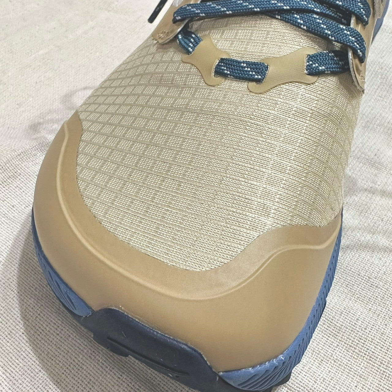 LONE PEAK 8 M's（つま先広め）【ALTRA】