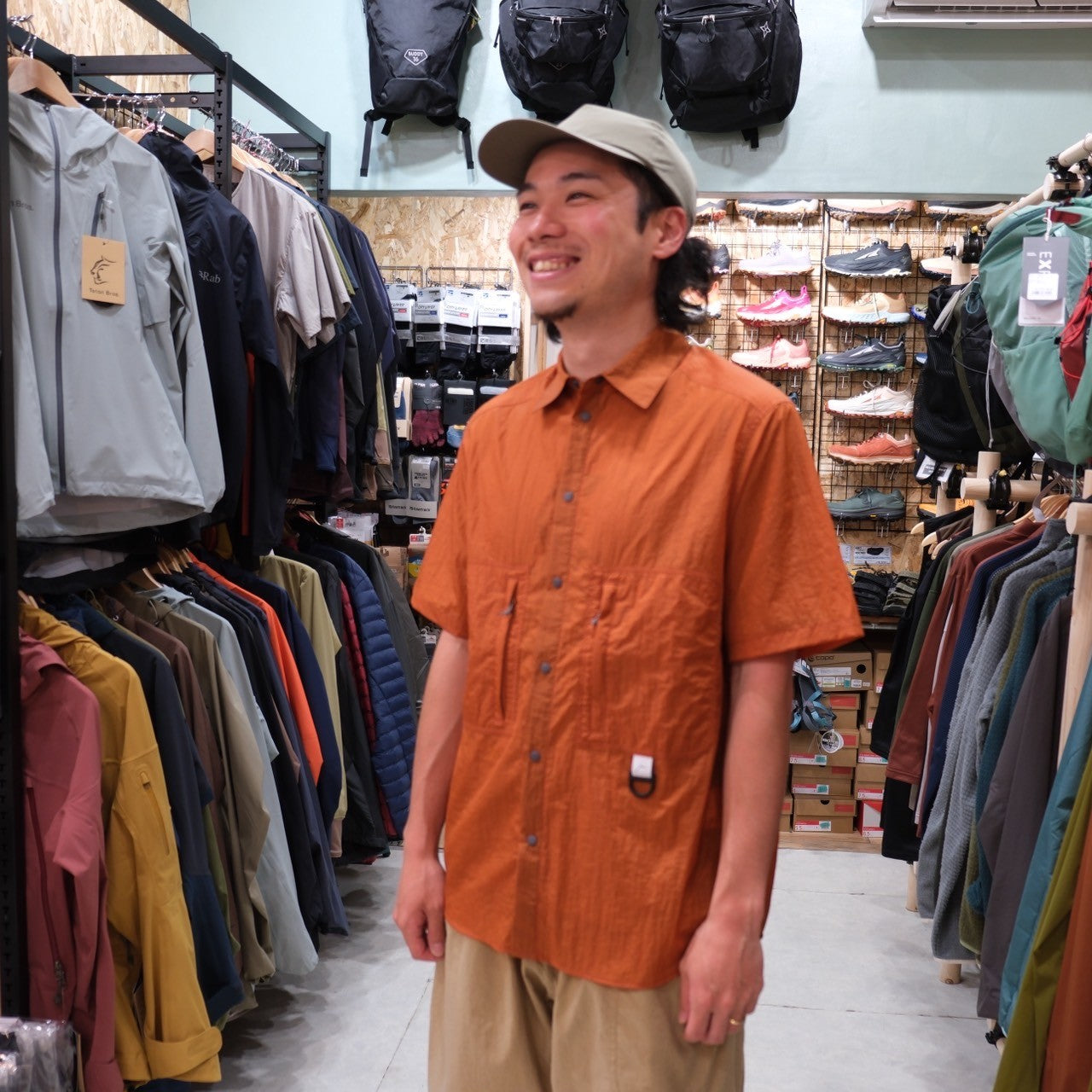 Nylon Short Sleeve Hiker Shirts（ワッシャー加工による自然なシワが特徴的な半袖シャツ）【CAYL】