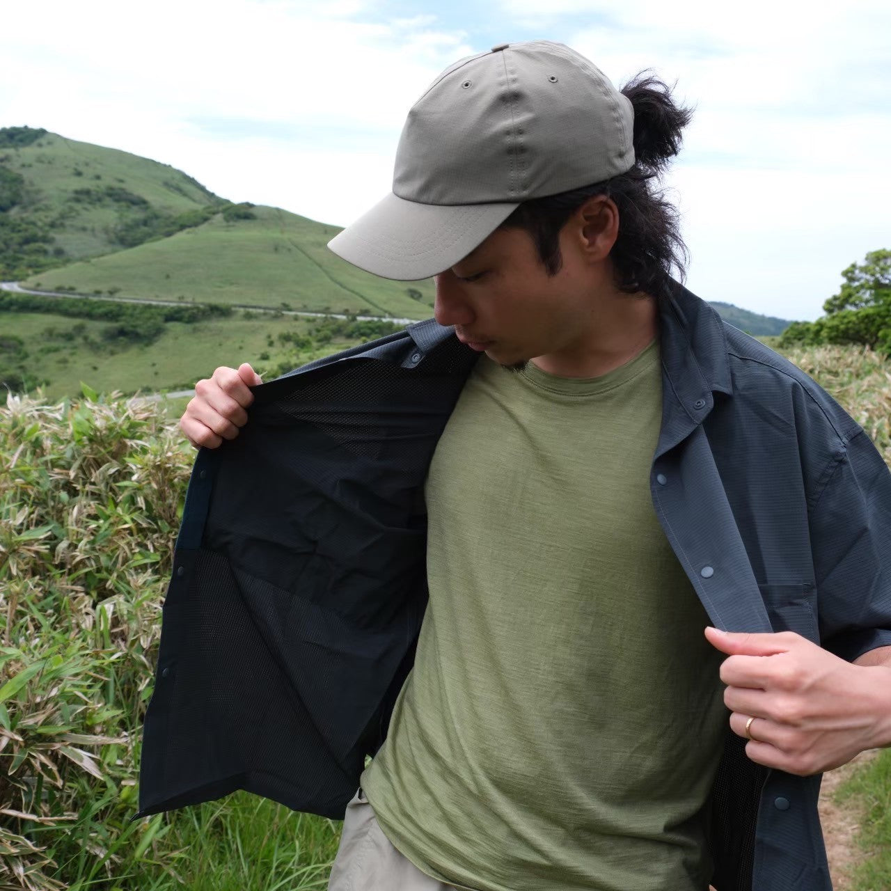 DAY & NIGHT SHORT SLEEVE SHIRT PMT031（しなやかにストレッチするウーブン素材の半袖シャツ）【PROJ.MT.】