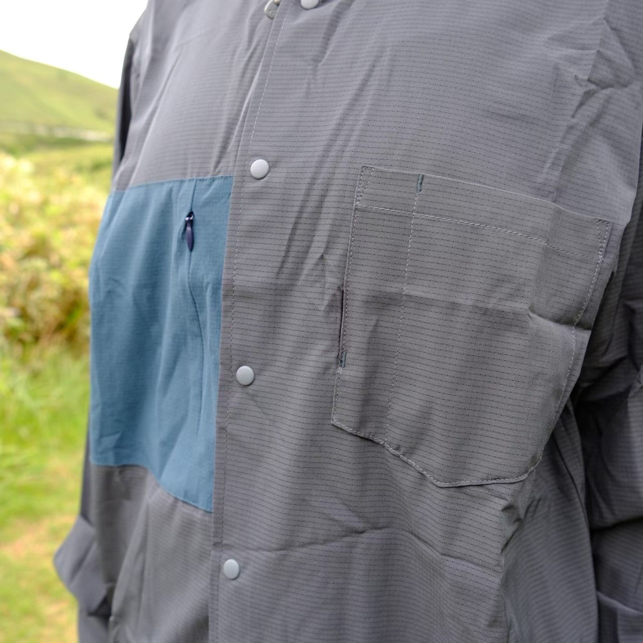 DAY & NIGHT LONG SLEEVE SHIRT PMT032（しなやかにストレッチするウーブン素材の長袖シャツ）【PROJ.MT.】