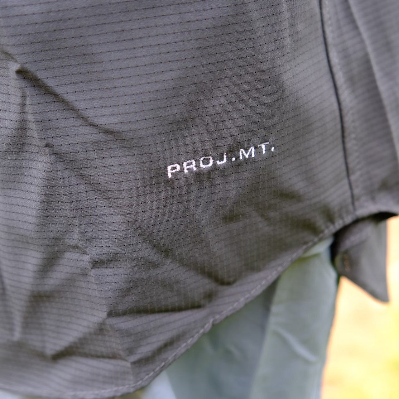 DAY & NIGHT LONG SLEEVE SHIRT PMT032（しなやかにストレッチするウーブン素材の長袖シャツ）【PROJ.MT.】