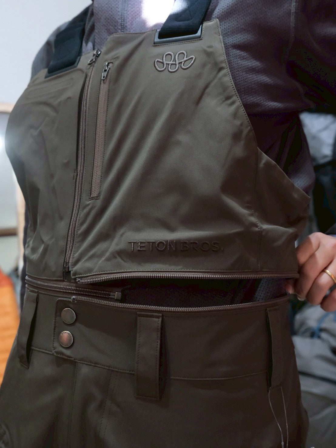 TB Pant W's（ハードシェルパンツ/取り外し可能なビブタイプ）【Teton Bros.】