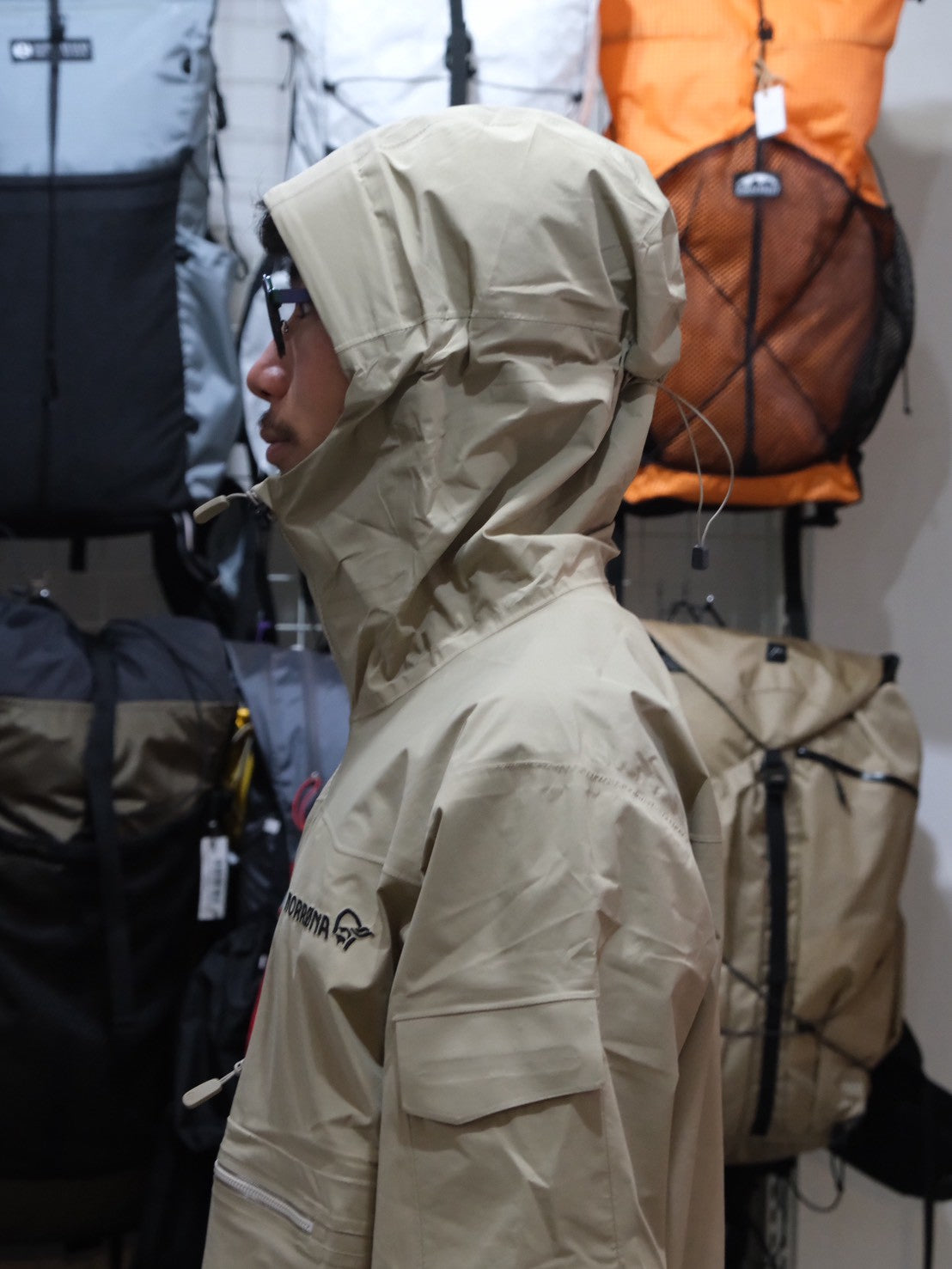 tamok dri1 Anorak MENS（軽量コンパクトなハードシェル）【NORRONA】