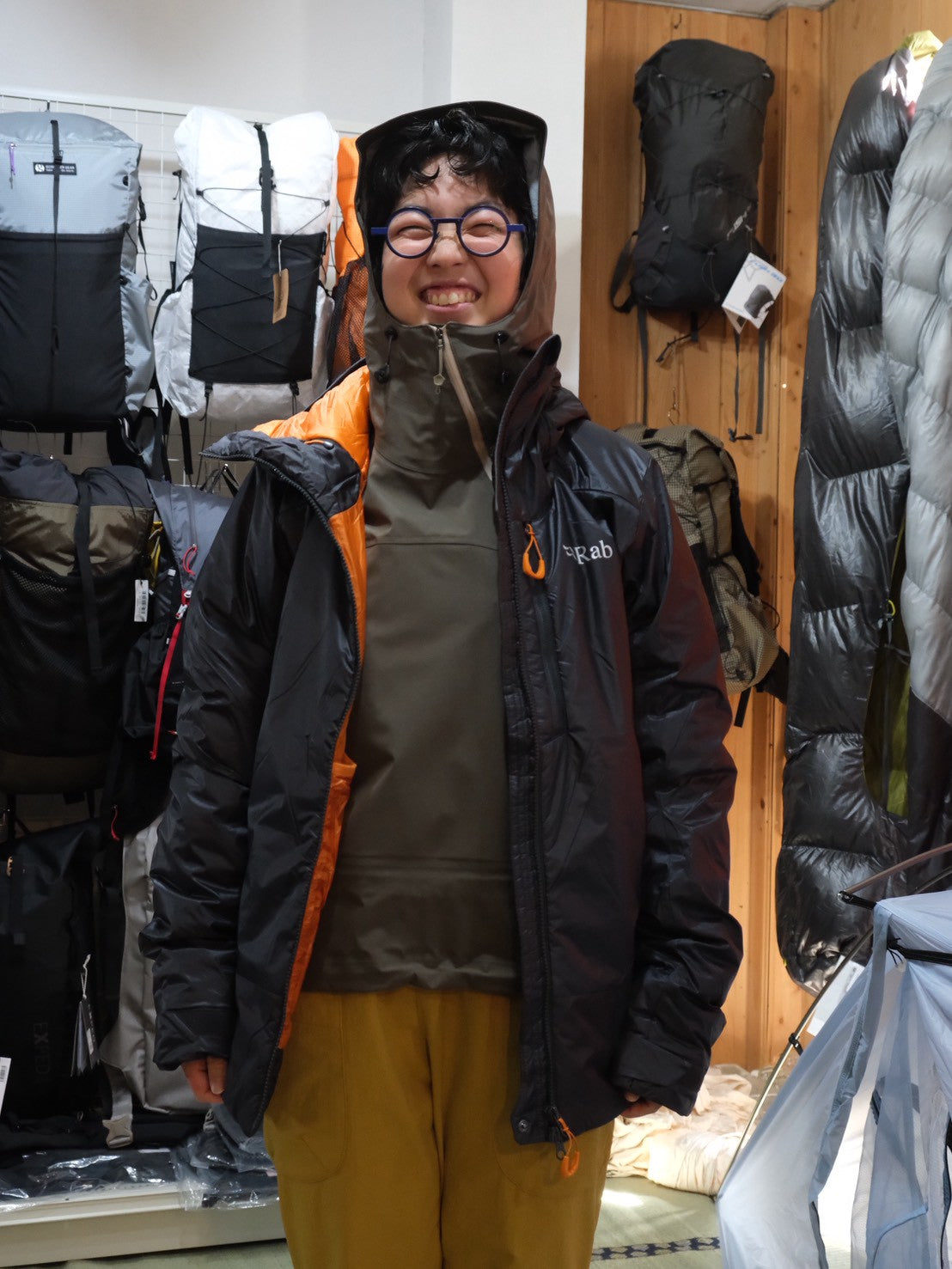 Generator Alpine Jacket（最もあたたかいインシュレーション）【Rab】